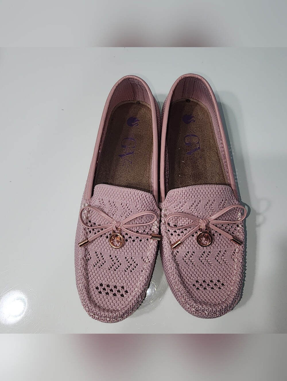 Gloria Vanderbilt Pink Knit Bow Loafers with Charm NEW WITHOUT TAGS Size 7